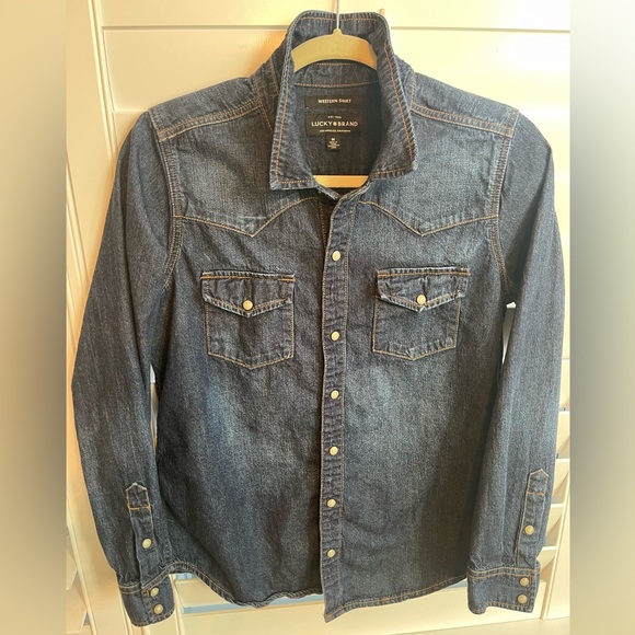 Lucky Brand western denim shirt. Sz M. Snap front and sleeve closures - Picture 1 of 6
